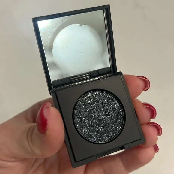 Dose of Colors Eyeshadow - Picture 1 of 5